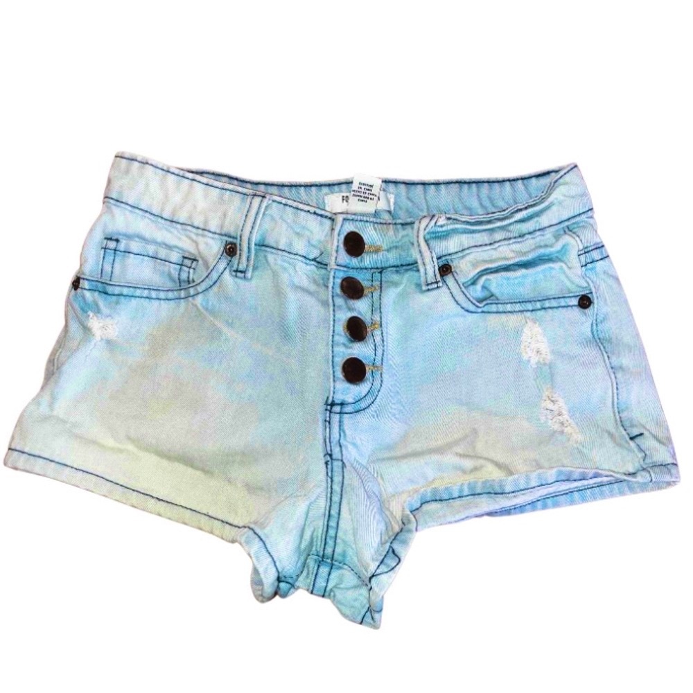 light blue distressed shorts | forever 21 | size 24